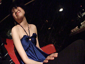 バレたら歌舞伎町出入り禁止！キャバ嬢を隠し撮り！生ハメ枕営業×手コキ接客×店内FUCK4時間　サンプル画像05